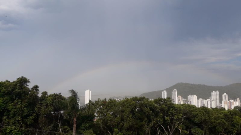 Depois do temporal, sol voltou e at&eacute; arco-&iacute;ris apareceu em Itaja&iacute; – Foto: Paulo S&eacute;rgio/NDTV