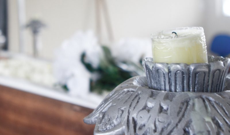 Viúva contou que foi furtada durante o velório do marido