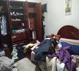 Criminosos reviraram casa durante assalto em Indaial – Foto: Divulgação/PMSC/ND