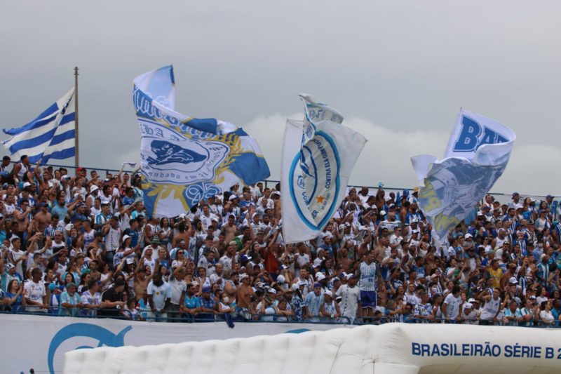 Festa, al&iacute;vio e del&iacute;rio da torcida do Ava&iacute; com o acesso para a s&eacute;rie A do futebol brasileiro. – Foto: Frederico Tadeu/Ava&iacute;/ND