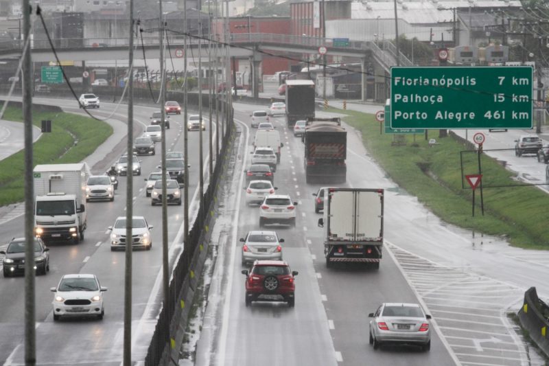 BR-101 precisa de melhorias para atender a demanda do trânsito em SC – Foto: Divulgação/ND