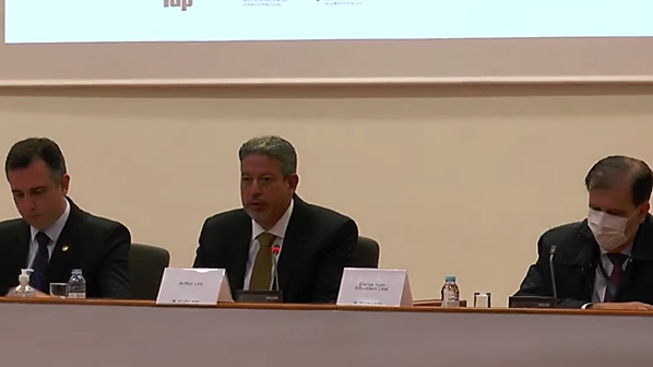 Arthur Lira (ao centro) – Foto: Reprodu&ccedil;&atilde;o/ND