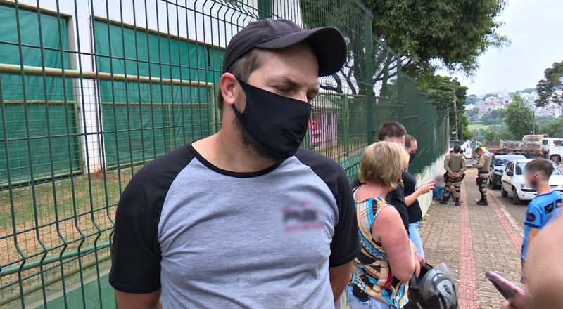 Alexandre Roberto Panegali, de 42 anos, foi levar a filha na creche – Foto: Sélio Gasparetto/NDTV/ND
