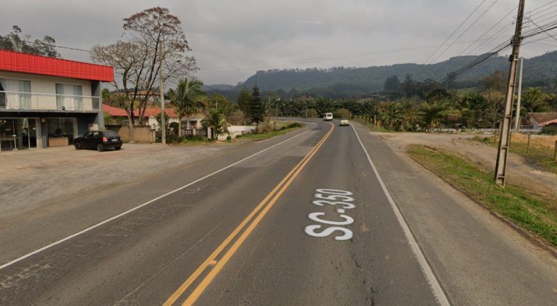 Criança foi encontrada caminhando sozinha na rodovia &#8211; Foto: Reprodução/Google Maps/ND