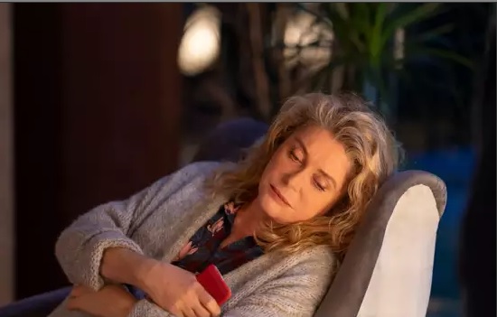 Catherine Deneuve no filme “Enquanto vivo”, que está na programação do Festival Varilux, em Florianópolis – Foto: Divulgação/ND