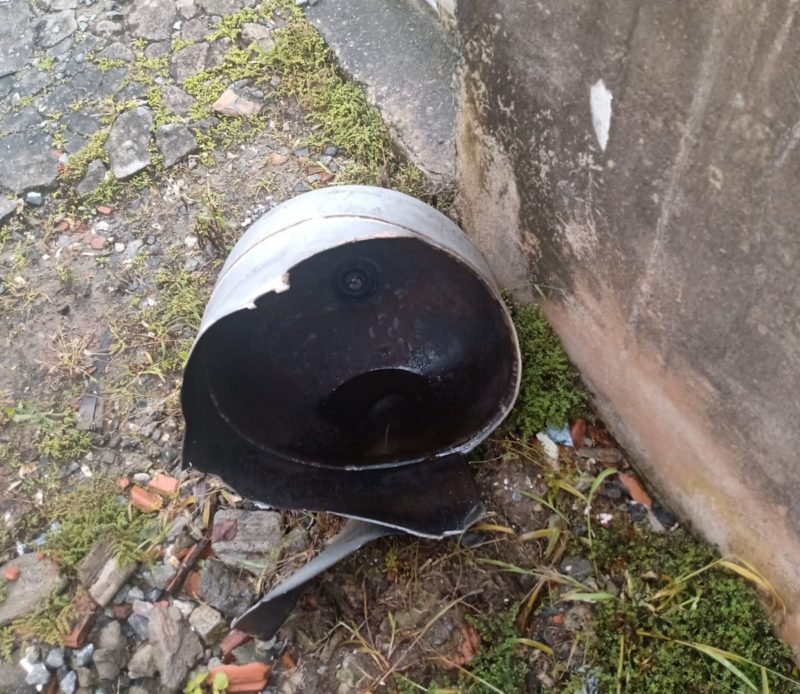 botijão se partiu ao meio com a força da explosão