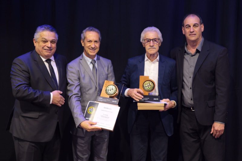 Foram premiadas as empresas e produtores rurais que se destacaram em rela&ccedil;&atilde;o &agrave;s informa&ccedil;&otilde;es do exerc&iacute;cio de 2019 e 2020 – Foto: Leandro Schmidt/Prefeitura de Chapec&oacute;/ND