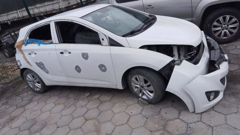Carro foi encontrado em S&atilde;o Jos&eacute; – Foto: PCSC/Divulga&ccedil;&atilde;o/ND
