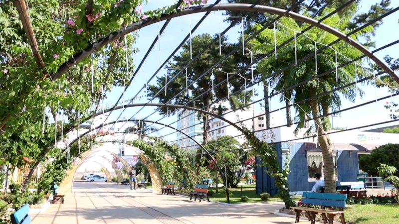 Decora&ccedil;&atilde;o de Natal foi furtada durante a madrugada desta ter&ccedil;a-feira (16). – Foto: Prefeitura de Xaxim/Divulga&ccedil;&atilde;o/ND