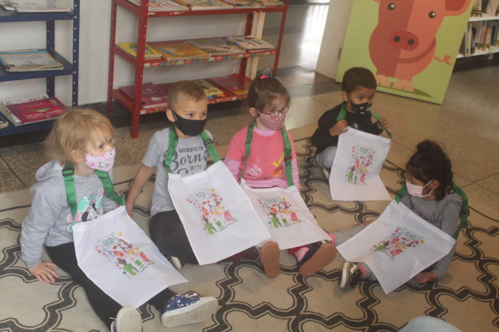 Programa de literatura já atende 6 mil crianças da rede municipal em Jaraguá do Sul &#8211; Foto: PMJS/Divulgação/ND
