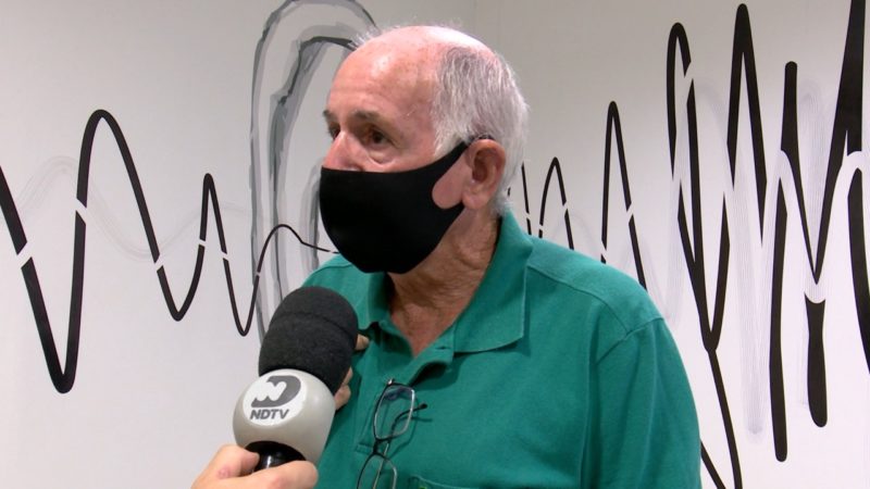 Silvio Moreira aposentado de 74 anos 