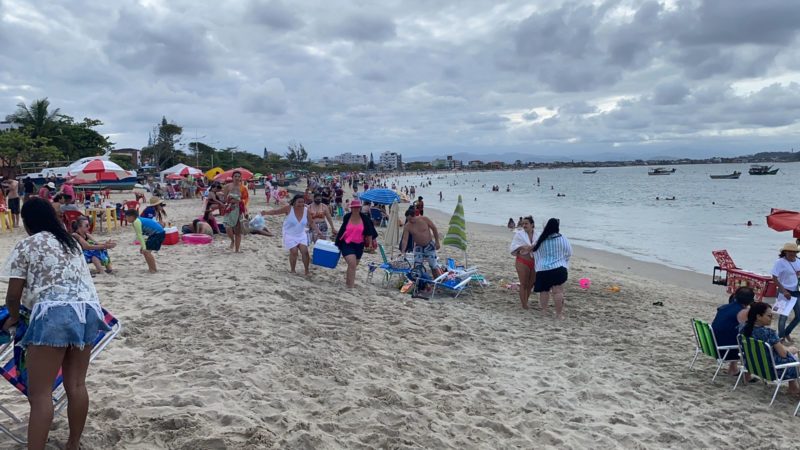 Praia da Enseada, em São Francisco do Sul - Ricardo Alves/NDTV Record JOinville