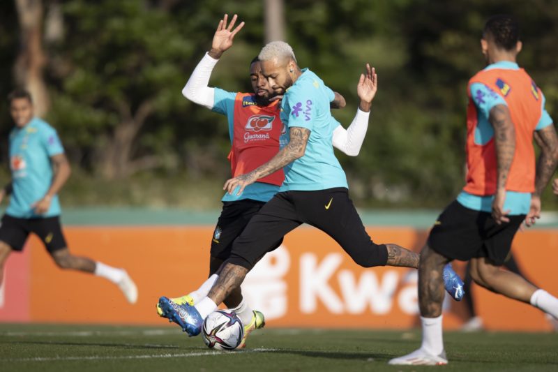 Neymar deve comandar o ataque da equipe principal – Foto: Lucas Figueiredo/CBF/ND