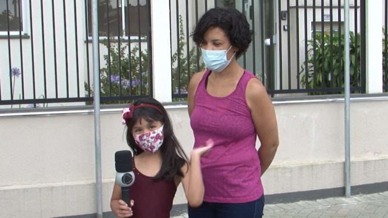 Mãe e filha caíram na água