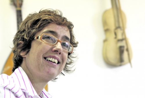 fabrícia piva é referência na música e nas artes