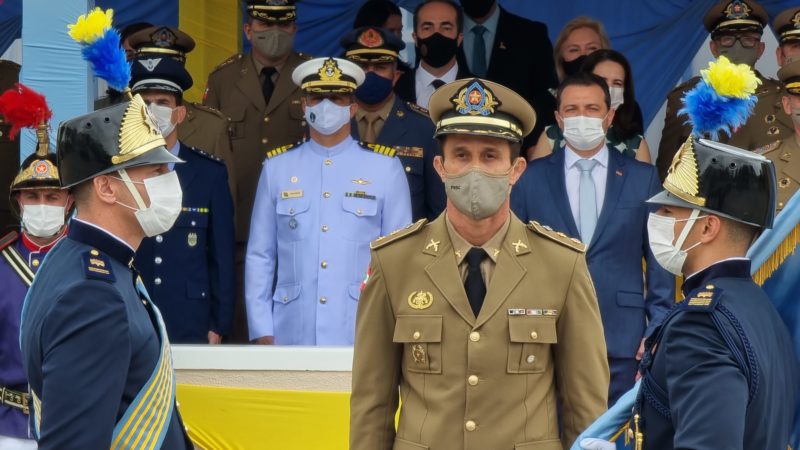 Mois&eacute;s acompanha formatura de cadetes – Foto: Peterson Paul/Divulga&ccedil;&atilde;o/ND