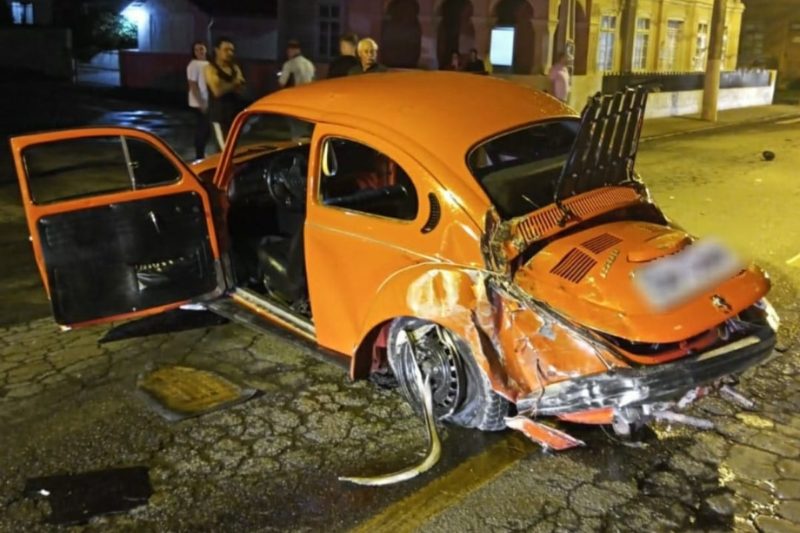 Jovem morreu após bater carro em muro em São Bento do Sul &#8211; Foto: CBMSC/Divulgação