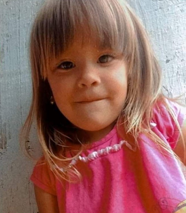 Izadora Camile Carneiro morreu aos três anos — Foto: Arquivo Pessoal/Divulgação/ND