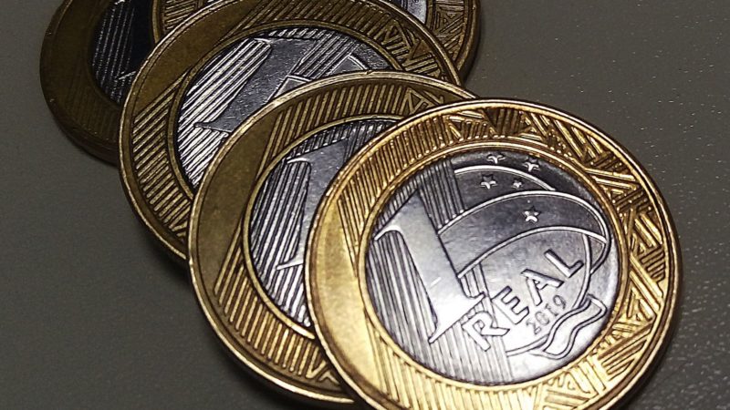 Economista afirma que comparativo mais real leva em considera&ccedil;&atilde;o o peso do valor no bolso do brasileiro – Foto: Marcello Casal Jr/Divulga&ccedil;&atilde;o/ND