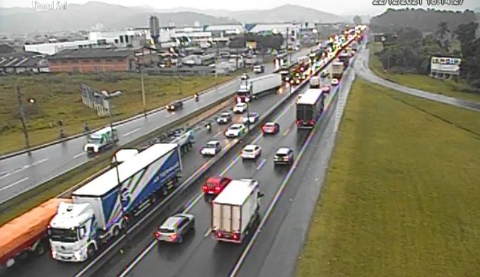 BR-101 em Itaja&iacute; – Foto: Arteris Litoral Sul/Divulga&ccedil;&atilde;o (Ilustrativa)