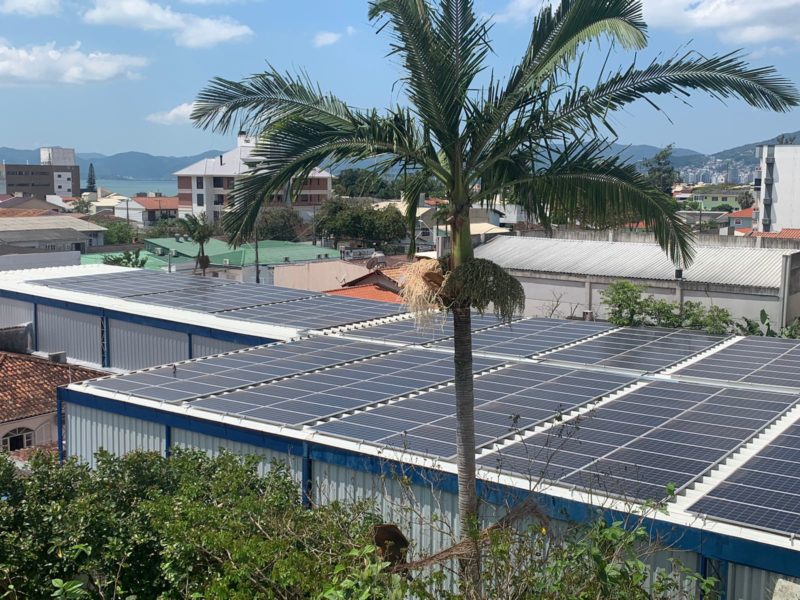 Por meio de um Sistema de Energia Fotovoltaica, os alunos aprendem sobre sustentabilidade e energias renováveis &#8211; Foto: Divulgação/ND