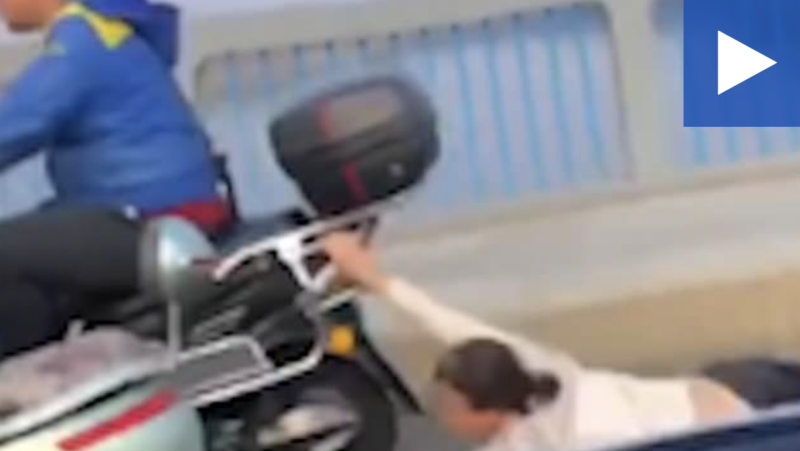 Confus&atilde;o teria come&ccedil;ado em briga de tr&acirc;nsito, acabando desse jeito bizarro – Foto: Reprodu&ccedil;&atilde;o