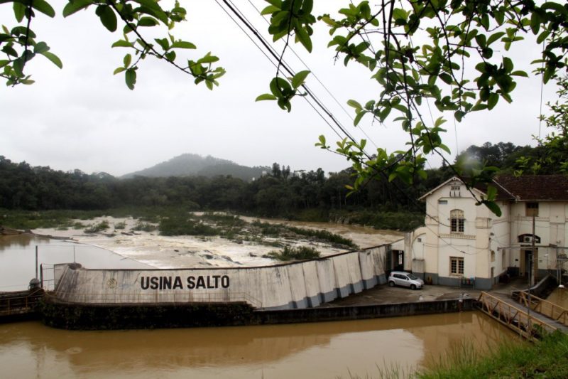 Falha em dispositivo da Usina do Salto ocasionou queda de energia e afetou abastecimento de água em Blumenau – Foto: Divulgação/PMB/ND