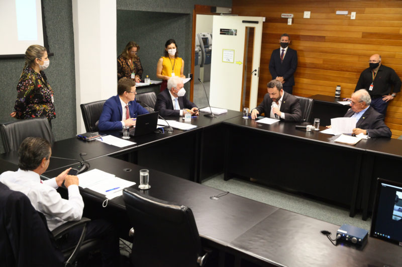 Reuni&atilde;o dos deputados da Comiss&atilde;o de Trabalho, Administra&ccedil;&atilde;o e Servi&ccedil;o P&uacute;blico – Foto: Solon Soares/Divulga&ccedil;&atilde;o/ND