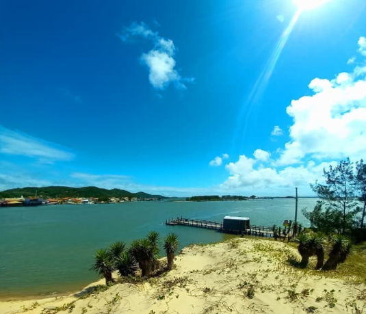 Na parte da tarde, o calor&atilde;o toma conta de Santa Catarina, com temperaturas acima de 30&deg;C em todas as regi&otilde;es. – Foto: Manu Veiga/ND