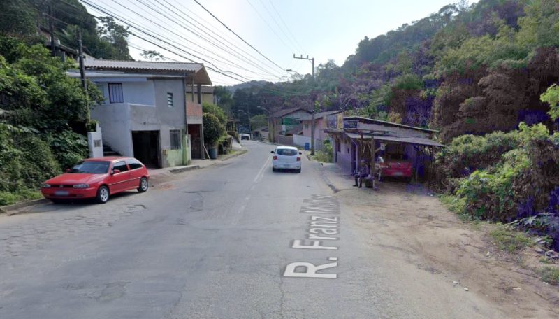 Homem de 22 anos acabou preso na madrugada desta ter&ccedil;a-feira ap&oacute;s tentativa de furto em Blumenau – Foto: Reprodu&ccedil;&atilde;o/Google Maps/ND