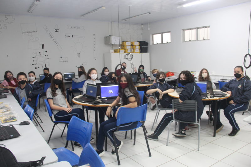 Alunos da Escola Municipal João Costa &#8211; Foto: Renata Bomfim/Divulgação/its Teens