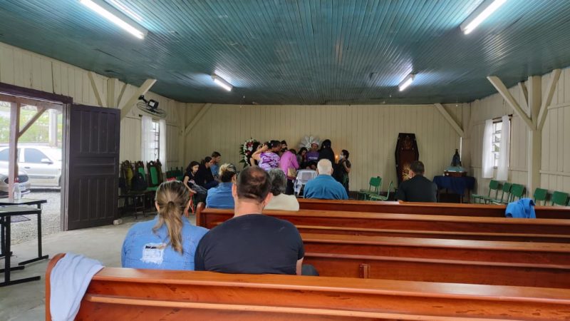 Jovem de 21 anos foi velado e sepultado nesta segunda (6) – Foto: Maikon Costa/NDTV