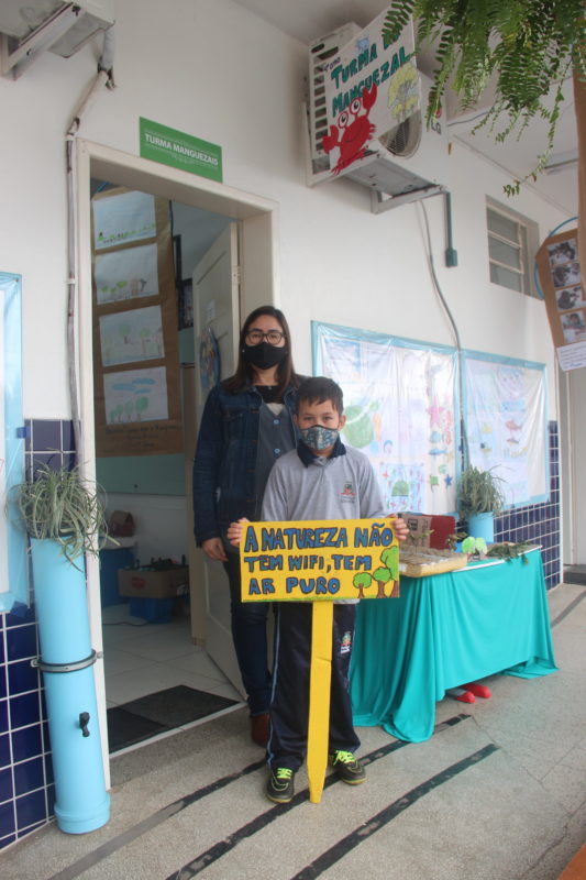 Professora Gleice Mara Ramos Fontes e Jhony da Silva – Foto: Renata Bomfim