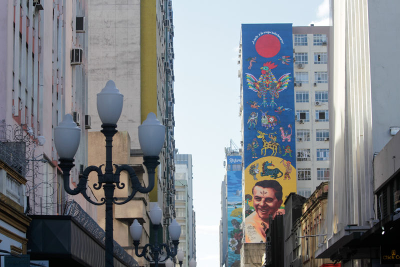 Homenagem a Ernesto Meyer Filho, assinada por Rodrigo Rizo, &eacute; mais uma obra de arte de vulto na Capital catarinense – Foto: Leo Munhoz/ND
