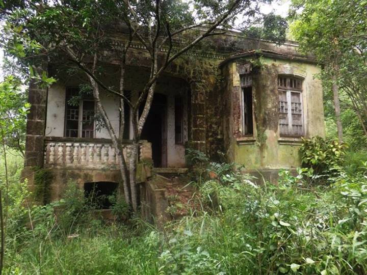 Casa abandonada há mais de 100 anos assusta moradores da região Oeste &#8211; Foto: Internet/ND
