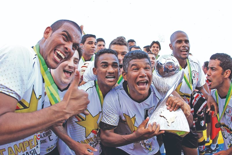 Em 16 jogos, o JEC perdeu apenas uma partida naquela que foi a melhor campanha entre todas as s&eacute;ries do futebol brasileiro – Foto: Arquivo/JEC