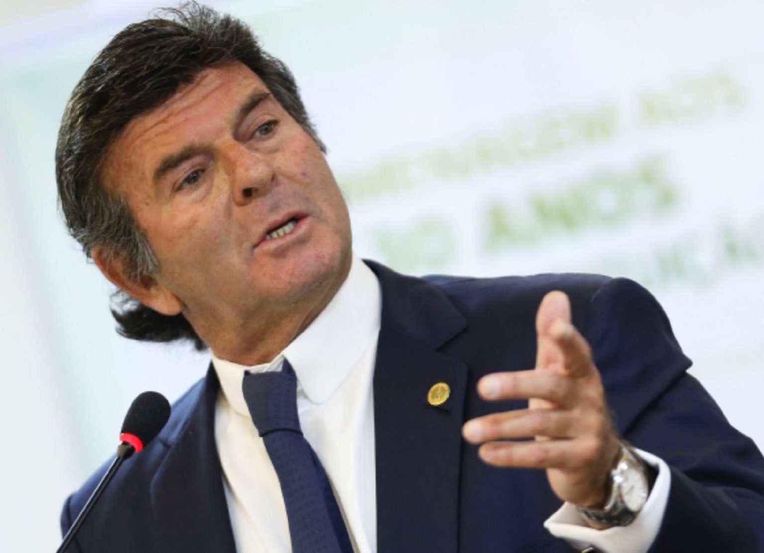 Quem indicou Luiz Fux ao STF?