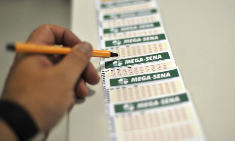 Dois bilhetes de Santa Catarina acertaram cinco números da Mega-Sena &#8211; Foto: Marcello Casal Jr/Agência Brasil/ND