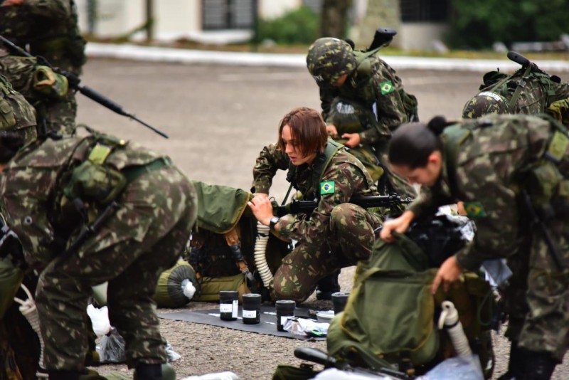 Mulheres passam a ocupar cargos no Ex&eacute;rcito para al&eacute;m das &aacute;reas da sa&uacute;de e administrativa – Foto: Divulga&ccedil;&atilde;o/ND