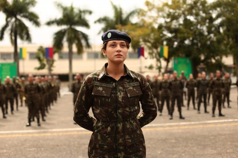 Nathalia se tornou a primeira sargento combatente do 28&ordm; GAC – Foto: Divulga&ccedil;&atilde;o/ND