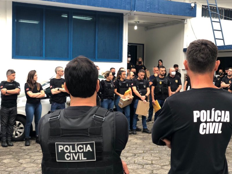 Um vereador foi preso em flagrante por por posse ilegal de arma de fogo – Foto: Pol&iacute;cia Civil/Divulga&ccedil;&atilde;o/ND