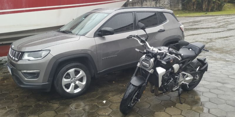 carro e moto de luxo