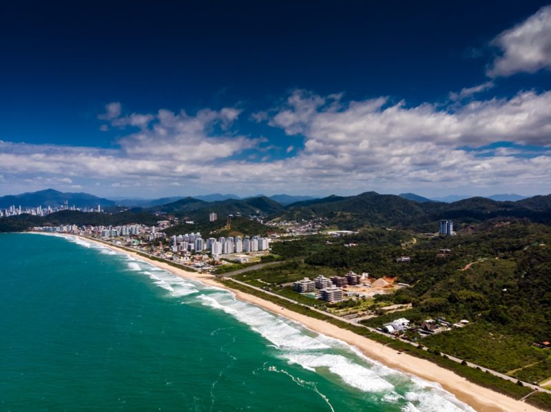 A Praia Brava está localizada na região Norte de Santa Catarina &#8211; Foto: Alfabile Santana/Prefeitura Municipal de Itajaí