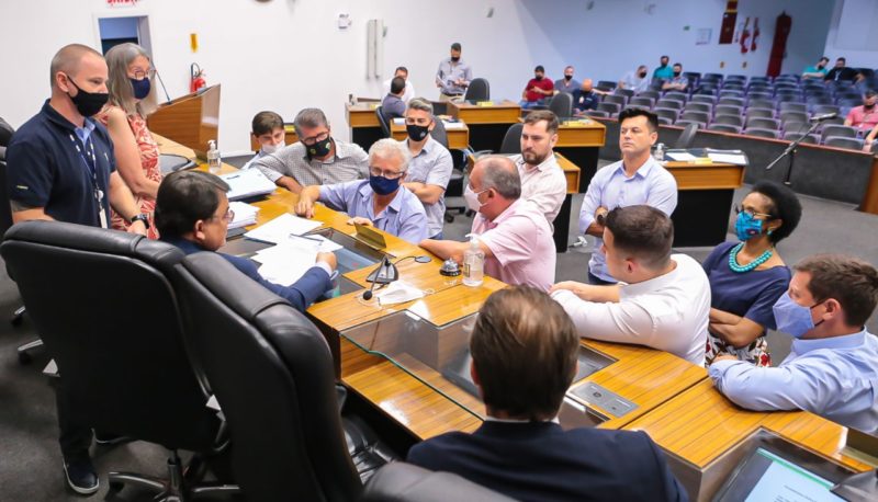 Reajuste dos servidores da Prefeitura de Joinville passou pela Comiss&atilde;o de Legisla&ccedil;&atilde;o. – Foto: Mauro Artur Schlieck/Divulga&ccedil;&atilde;o ND