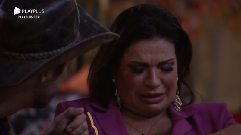 Solange chora ao falar com Rico Melquiades 