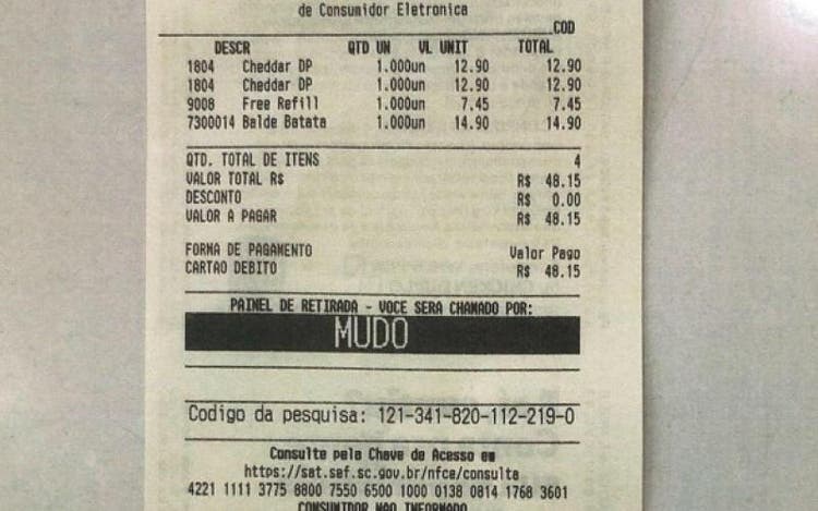 O cliente estava com um grupo de atletas da Federa&ccedil;&atilde;o Catarinense de Desportos de Surdos – Foto: Procon/Divulga&ccedil;&atilde;o/ND