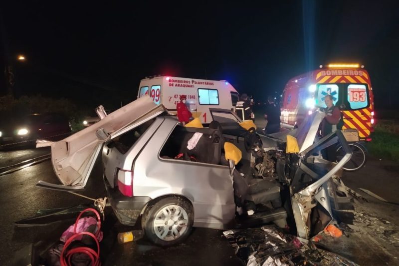 O condutor foi o &uacute;nico ocupante do ve&iacute;culo que sobreviveu – Foto: PRF/Divulga&ccedil;&atilde;o