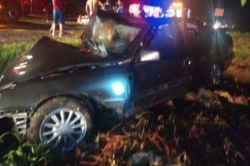 Segundo a PRF, motorista do carro fugiu do local – Foto: PRF/Divulga&ccedil;&atilde;o