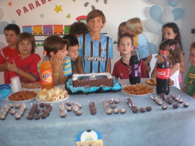 Ainda em Chapec&oacute;, celebrando anivers&aacute;rio com a camiseta do time do cora&ccedil;&atilde;o – Foto: Arquivo pessoal
