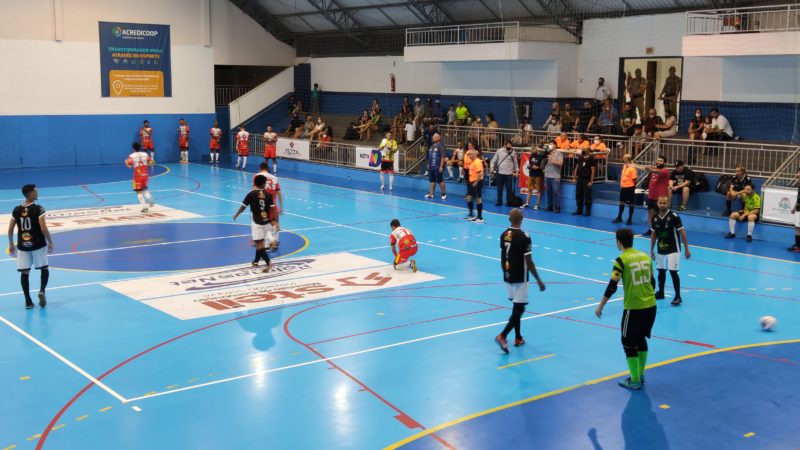 Trof&eacute;u NDTV de Futsal iniciou nesta sexta-feira (14), em S&atilde;o Francisco do Sul – Foto: Maikon Costa/NDTV